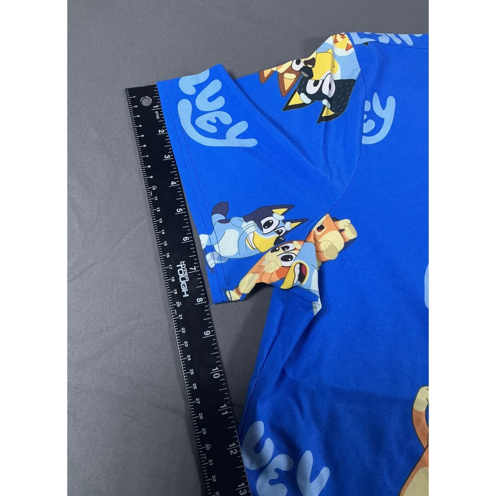 Bluey Character Print VNeck Scrub Top Royal Blue 2XL Medical Uniform 1FP106AWNWT - Picture 5 of 10